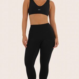 Set Active Black Set– XS (Sports Bra + Leggings)